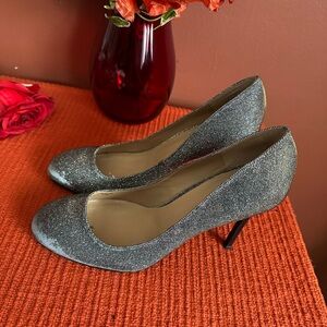 Banana Republic Shimmering Silver Heels size 91/2